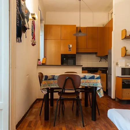 Confortevole Bilocale In Moscova Milano